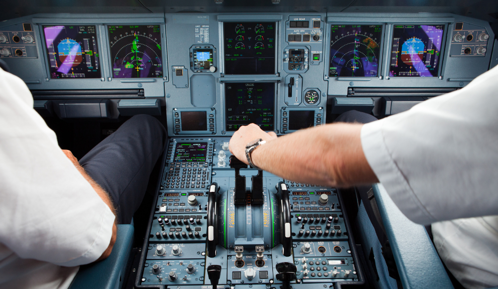 How Much Is  a Commercial Pilot License Flying in a Plane